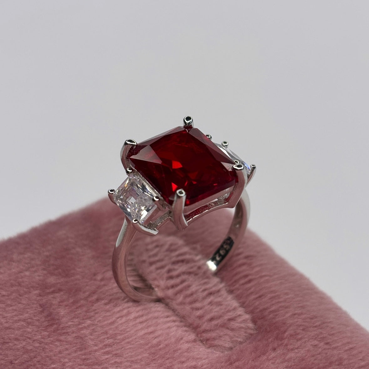 Prsten LUX RED - SREBRO 925
